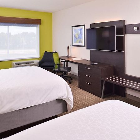 Holiday Inn Express & Suites Mall Of America - Msp Airport Bloomington Bagian luar foto
